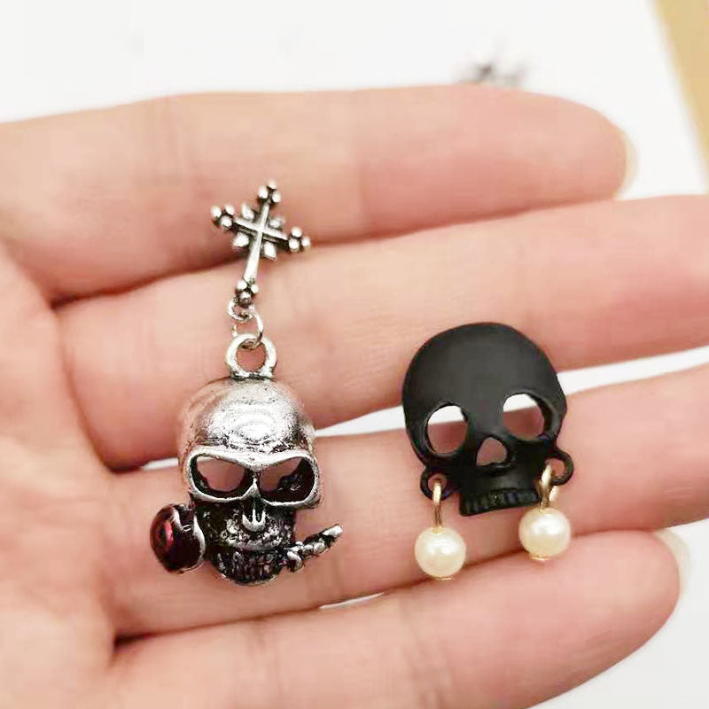 Christmas Halloween Dark Skull Stud Earrings