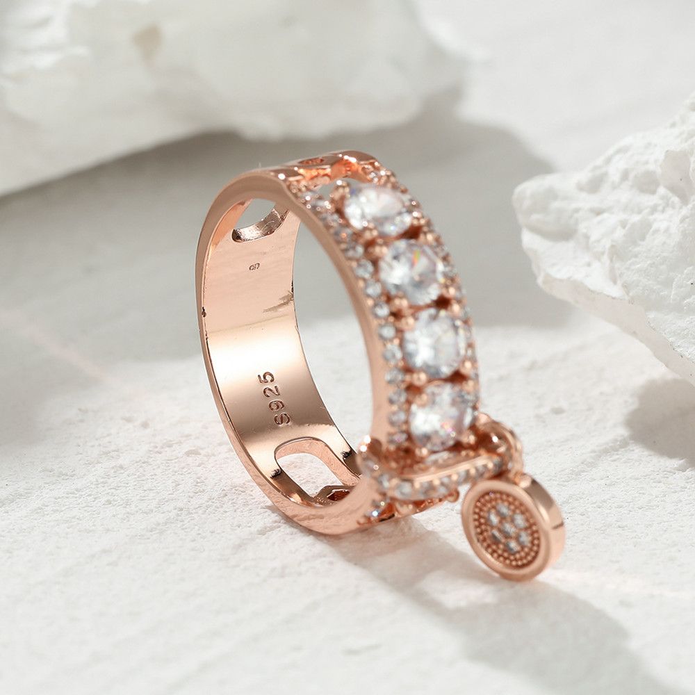 Women's New Disc Inlaid Zircon Ring