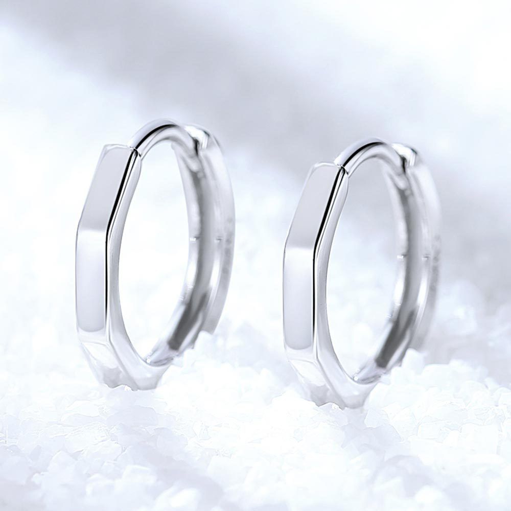 Silver Plated Earrings Are Simple And Feminine